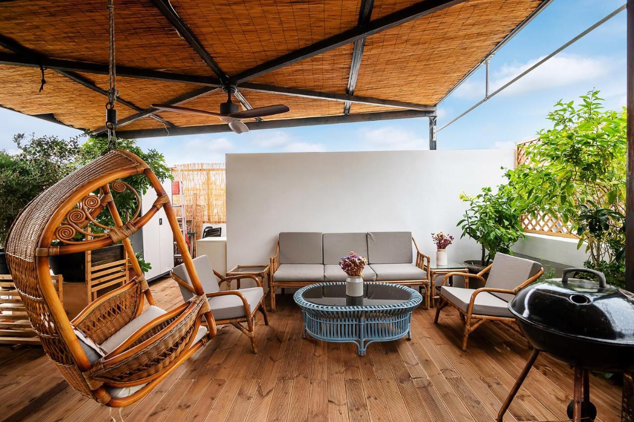 Unique Solar Penthouse With Jacuzzi And Sauna In Central Athen Exterior foto