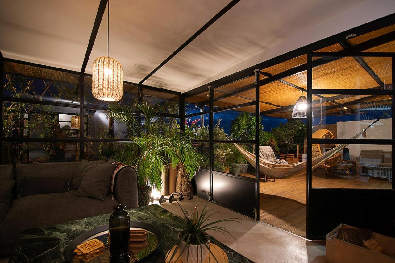 Unique Solar Penthouse With Jacuzzi And Sauna In Central Athen Exterior foto