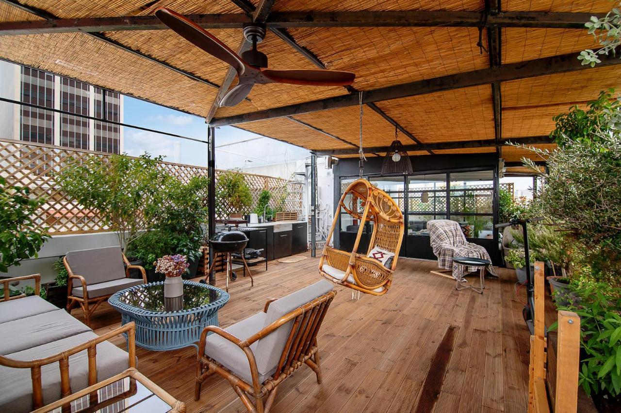 Unique Solar Penthouse With Jacuzzi And Sauna In Central Athen Exterior foto